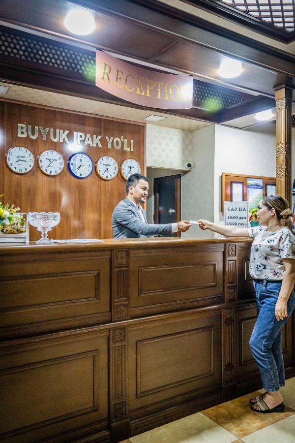 Buyuk Ipak Yo'Li Hotel Namangan Exterior photo