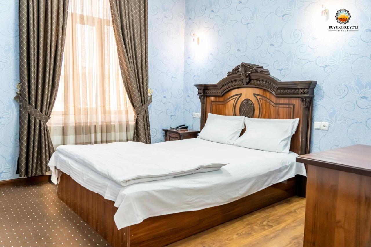Buyuk Ipak Yo'Li Hotel Namangan Exterior photo
