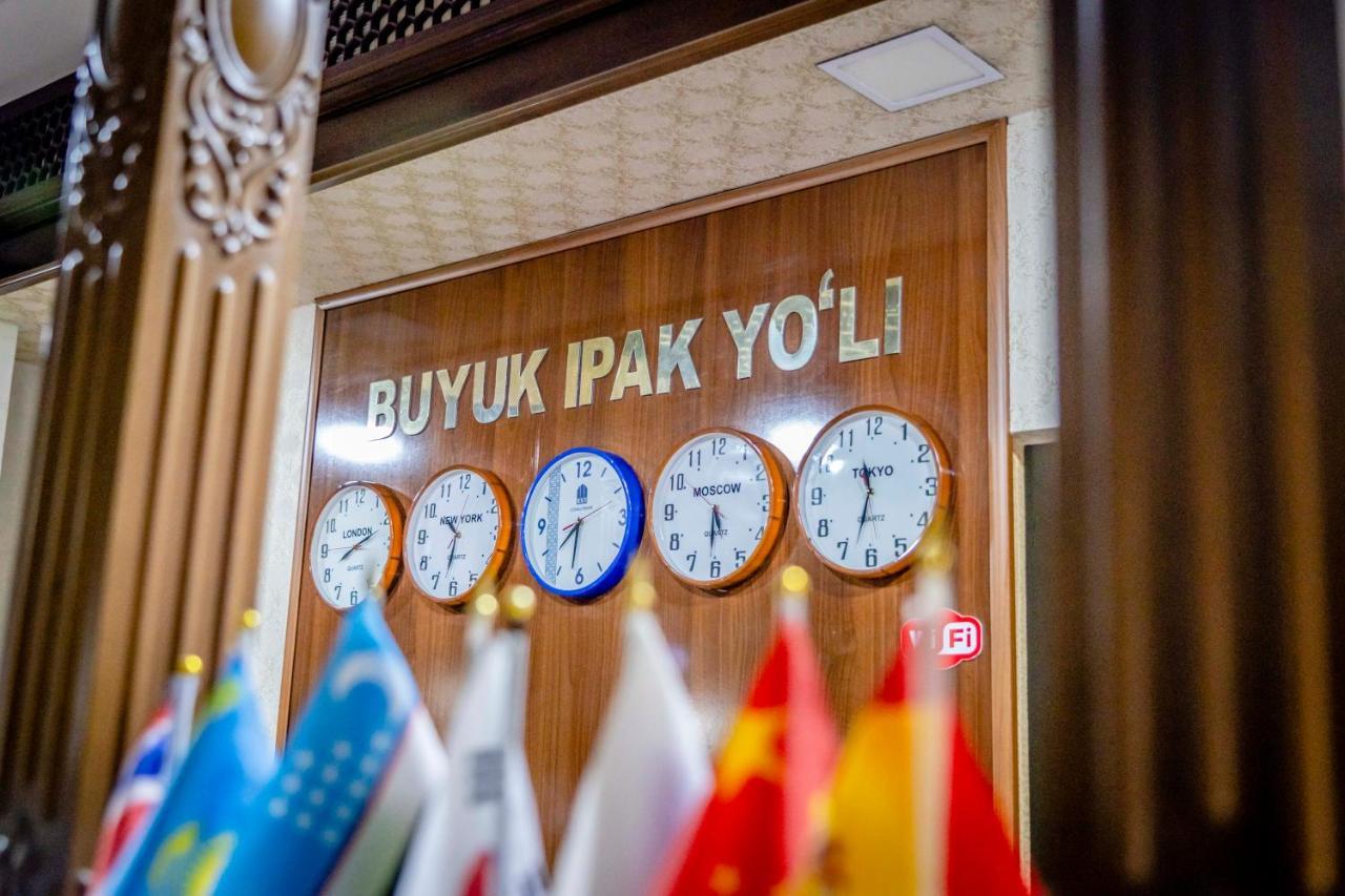Buyuk Ipak Yo'Li Hotel Namangan Exterior photo